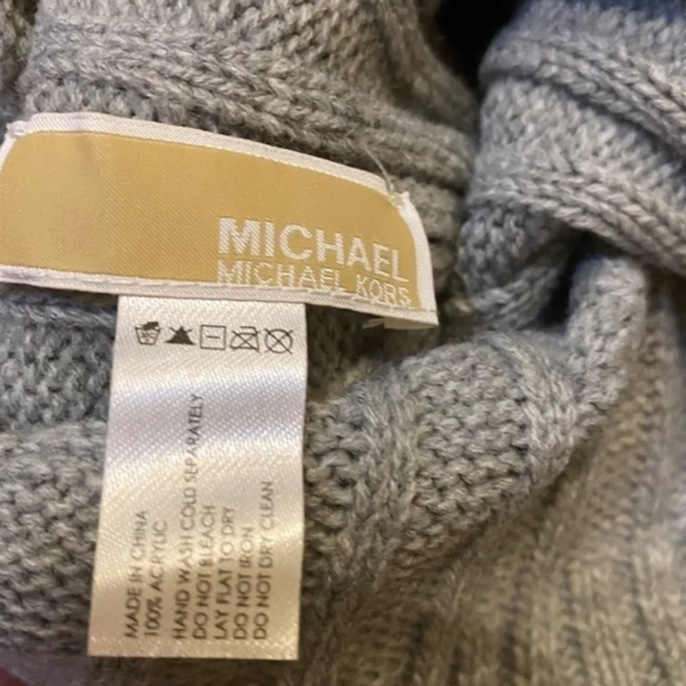 MICHAEL Michael Kors Pom Pom Beanie Hat NWT